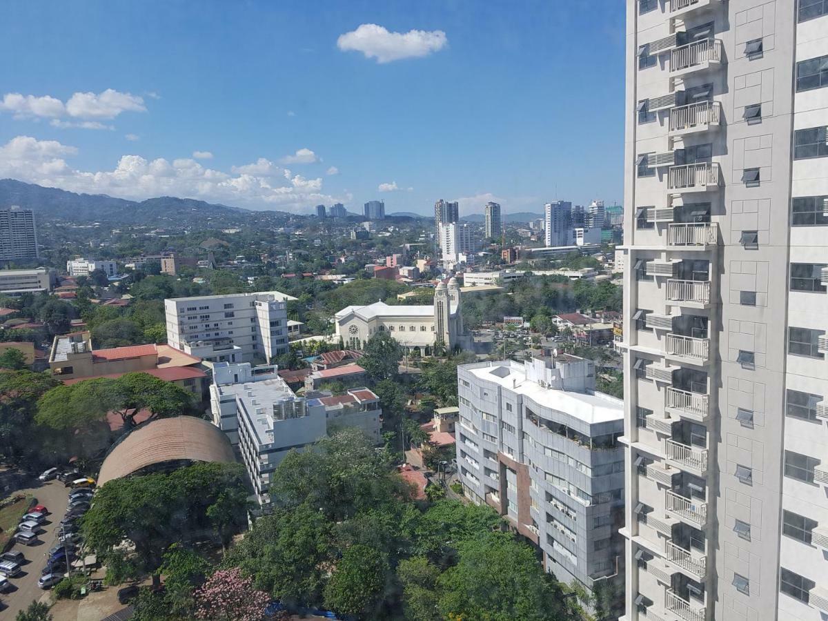 KC STUDIO 1 at Horizons 101 Cebu Bagian luar foto